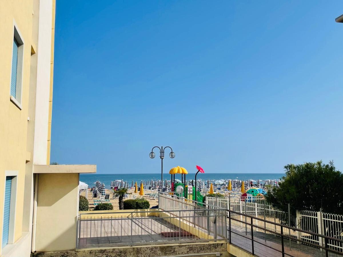 Appartamento Cima - Vista Mare, 3 Camere, Wifi, Family Apartment ليدو دي يسولو المظهر الخارجي الصورة